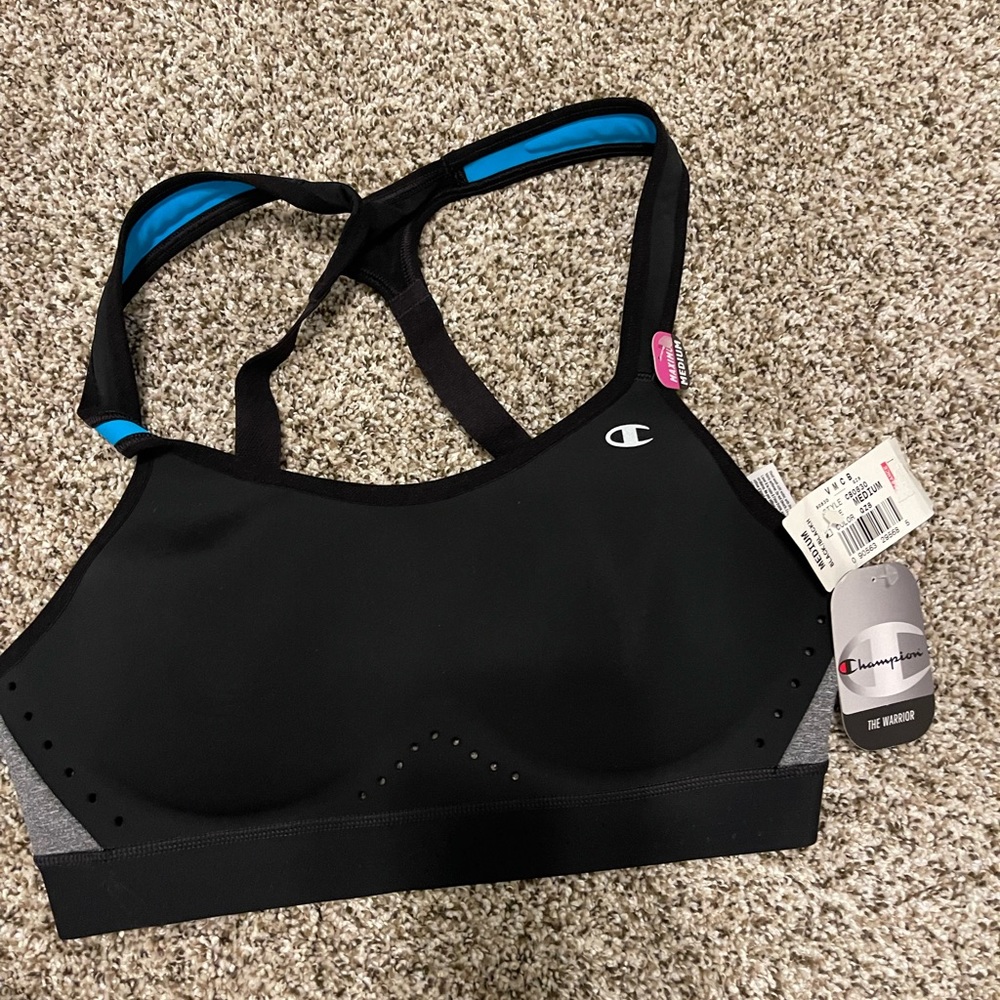 Champion sports bra *NEW**